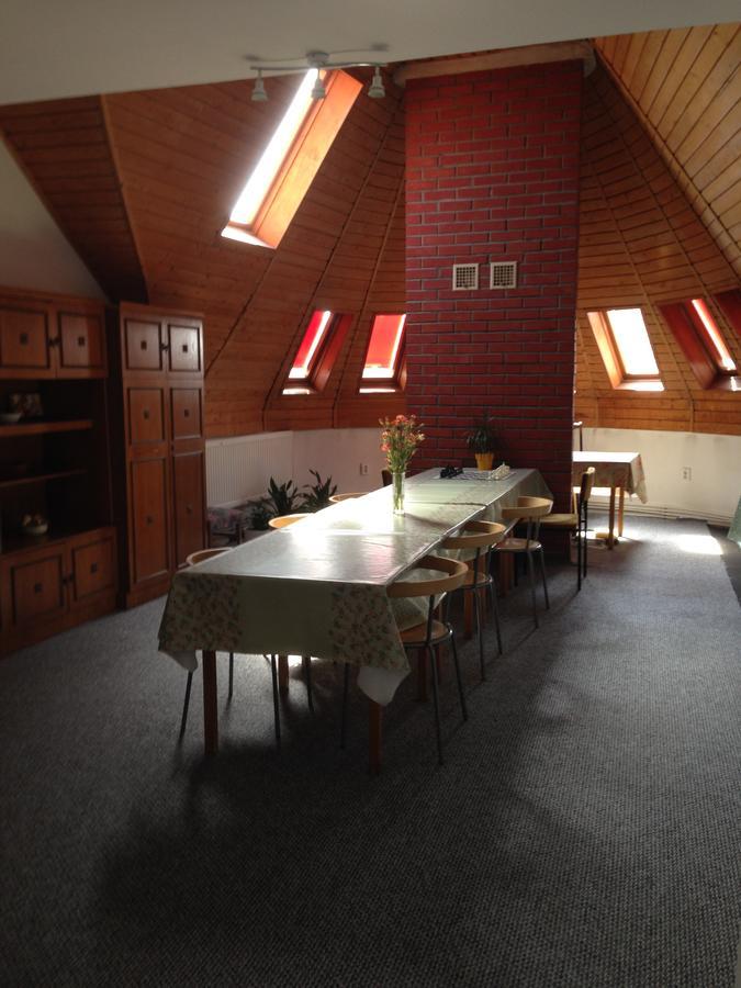 Park Vendeghaz Hotel Kecskemet Bagian luar foto